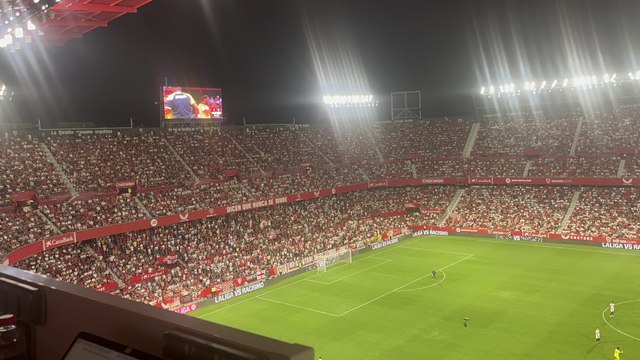 Ayoze Pérez, recibido con pitos en el Sánchez-Pizjuán
