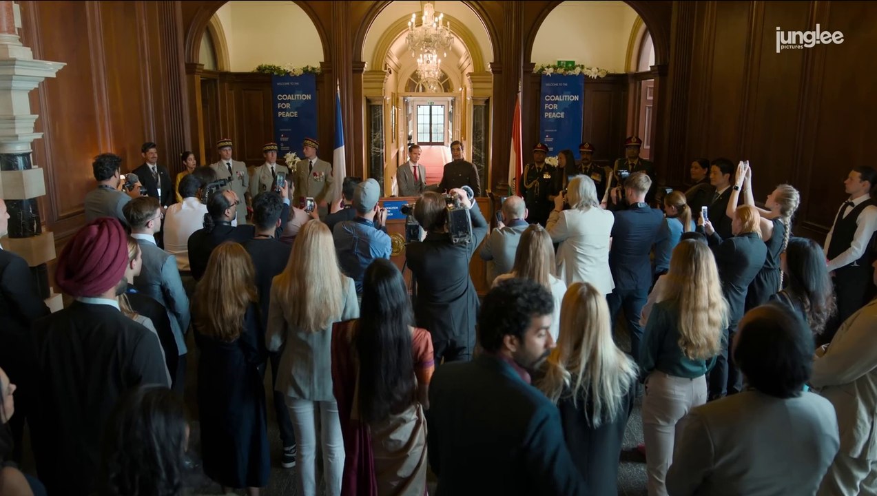 Ulajh - Official Trailer | Janhvi K Gulshan D Roshan M | Sudhanshu Saria | 2nd August