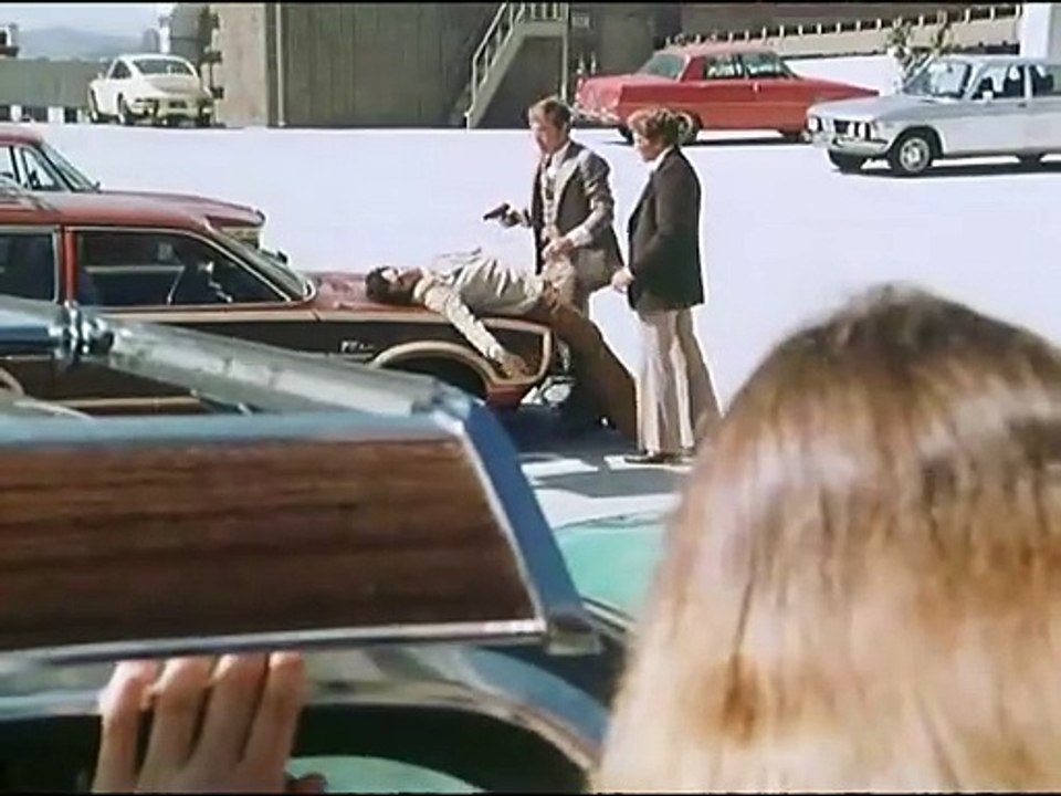 S05E08 - Wer nicht zahlt muss sterben