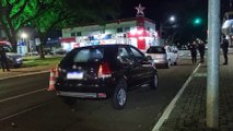 Palio e Corsa se envolvem em forte colisão no Centro de Cascavel