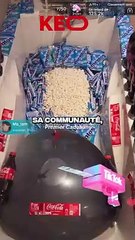 CE TIKTOKEUR LA CAGOULE 22 MANIPULE SA COMMUNAUTE EN LIVE TIKTOK !