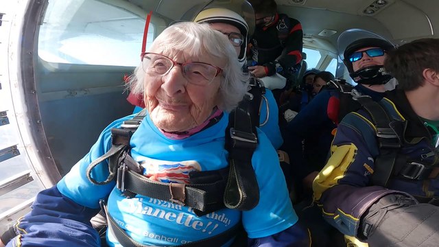 Woman, 102, becomes Britain's oldest skydiver