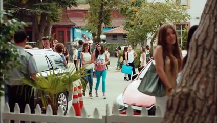 مسلسل اسمه السعادة الحلقة 17 السابعة عشر مدبلج HD