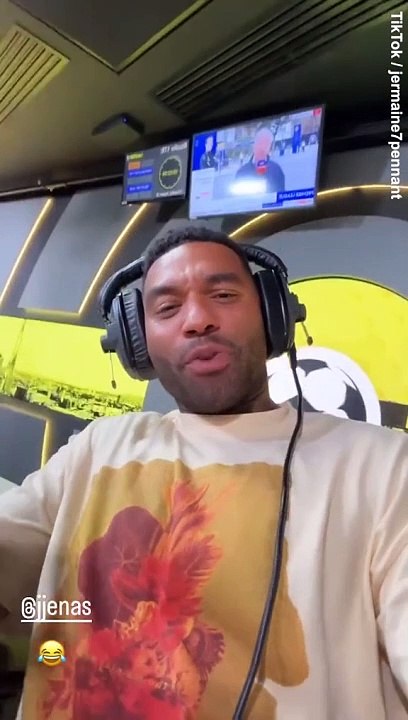 Jermaine Jenas pulls a face at pal Jermaine Pennant's 'carnage' joke