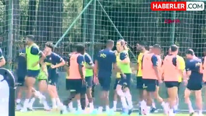 Jose Mourinho, Samet Akaydın'ın kalmasını istiyor