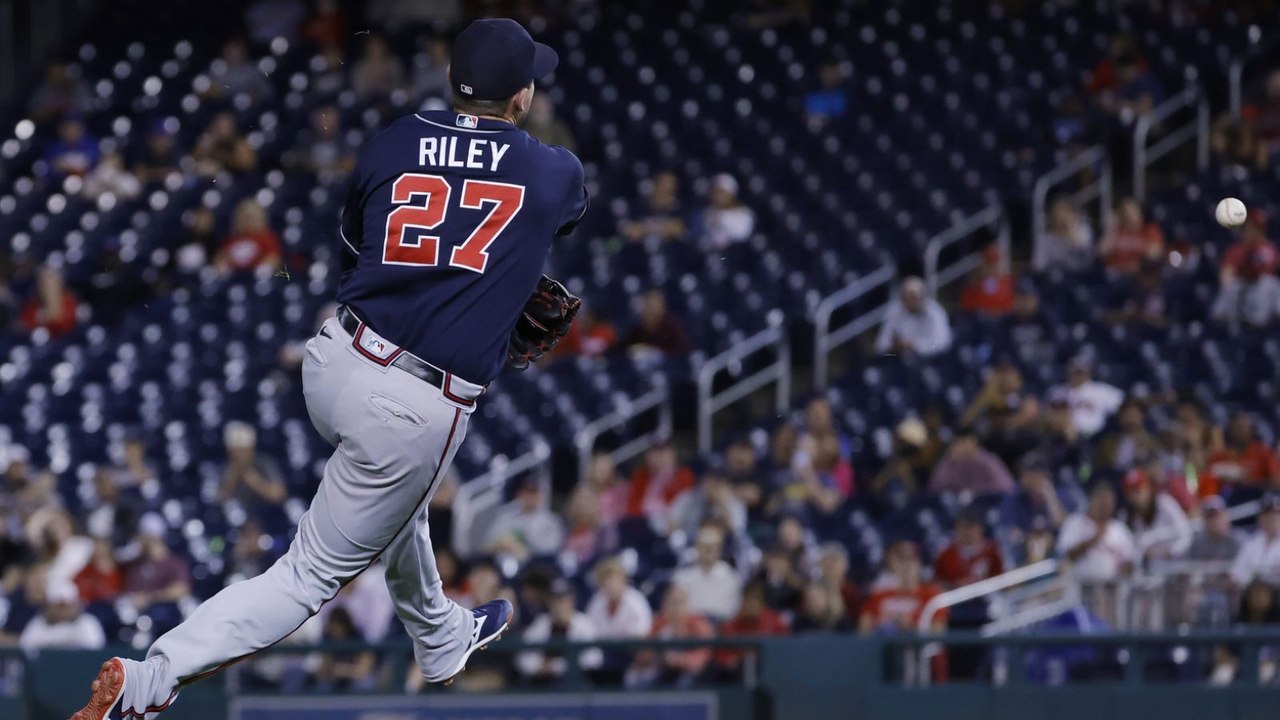 Braves Struggle with Injuries; Phillies Eye World Series