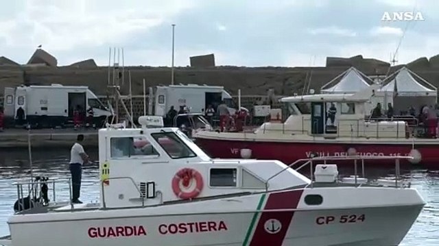 Naufragio Porticello, il corpo del magnate Mike Lynch condotto in porto