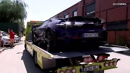 رومانيا: وضع أندرو تيت المدون والمؤثر قيد الحبس المنزلي ومصادرة أسطول من سيارته الفارهة الخارقة