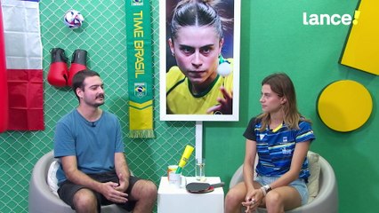 Скачать видео: Bruna Takahashi conta como foi jogar as Olimpíadas com irmã, namorado e amigo de infância ‘Como uma família’