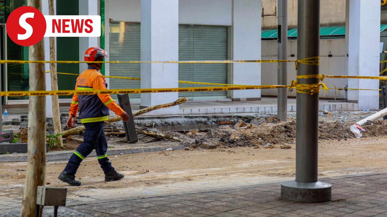 Search for sinkhole victim resumes on Sunday