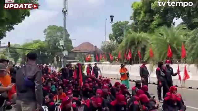 Partai Buruh Gelar Demo di KPU, Tuntut Penerbitan PKPU Terhadap Putusan MK