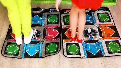 Secret Room Under the Bed _ Four Color Challenge #2 RaPaPa Challenge