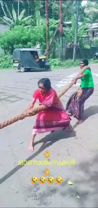 Happy Onam Thug of war