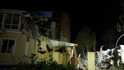 2 journalists injured, 1 missing in Russian strike on Ukraine hotel