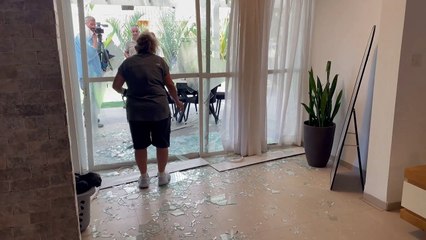 أضرار بعد سقوط صاروخ لحزب الله على شمال إسرائيل