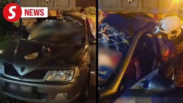 Two killed as car crashes into parked lorry in Kuantan