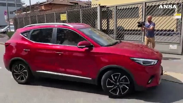 Sharon Verzeni, il compagno arriva in caserma