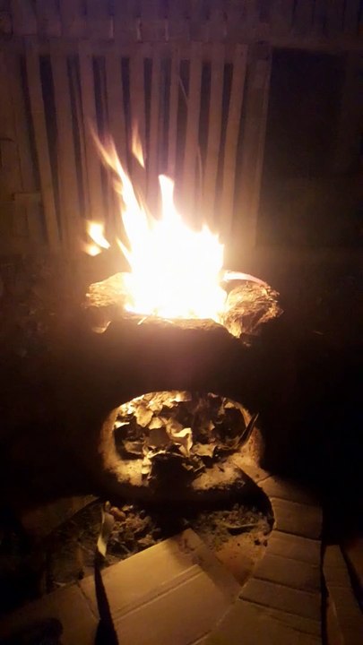 api malam dingin