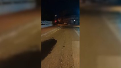 Iván, de 17 años, llevaba a casa a su novia Sonia, de 16 años, conduciendo un patinete eléctrico