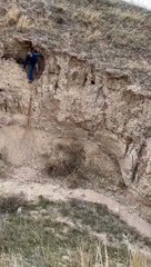 Way too good not to share with the world. @jwgriffin26 showing us proper hiking technique, video creds- @cordellcurtis01 #wild