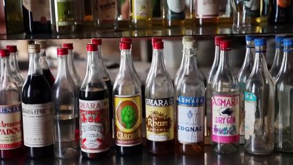 Eritrea África que asombra  Banco abandonado niños trabajando y nada de internet