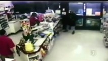 Undercover Police Catch Armed Robbers