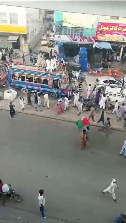 Clash in Karachi | Situation getting worse