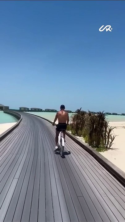 Cristiano riding free _