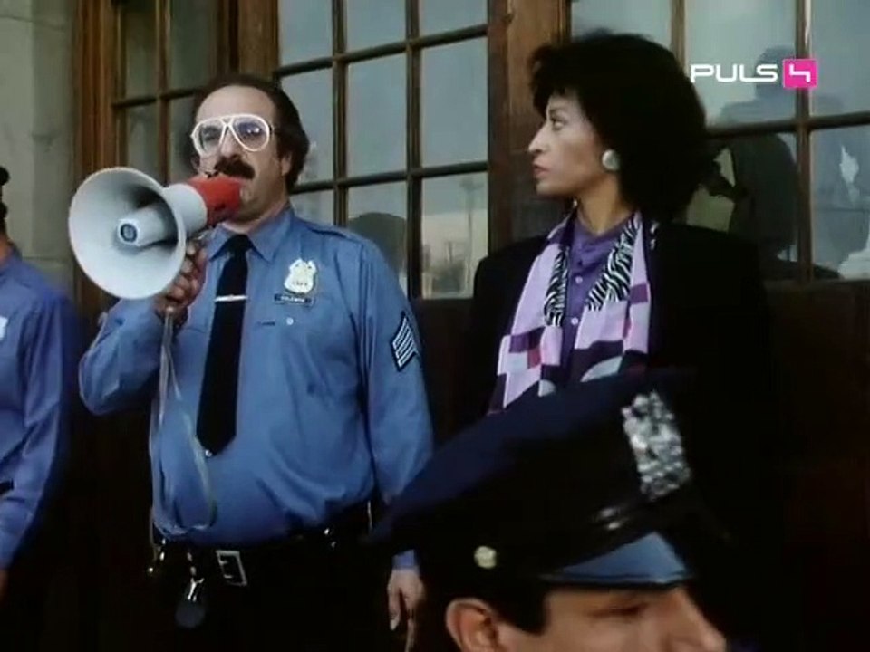 S07E02 - Rassenprobleme