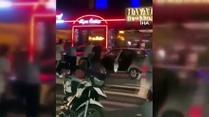 İstanbul'da vale şiddeti: Tekme, tokat, sopalı kavga kamerada