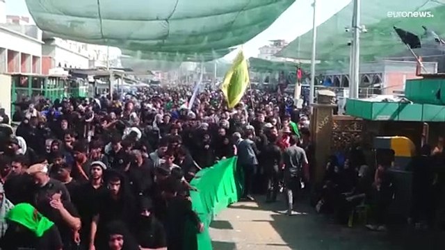 مئات الآلاف من الشيعة العراقيين يحتشدون في كربلاء لإحياء ذكرى أربعين الإمام الحسين