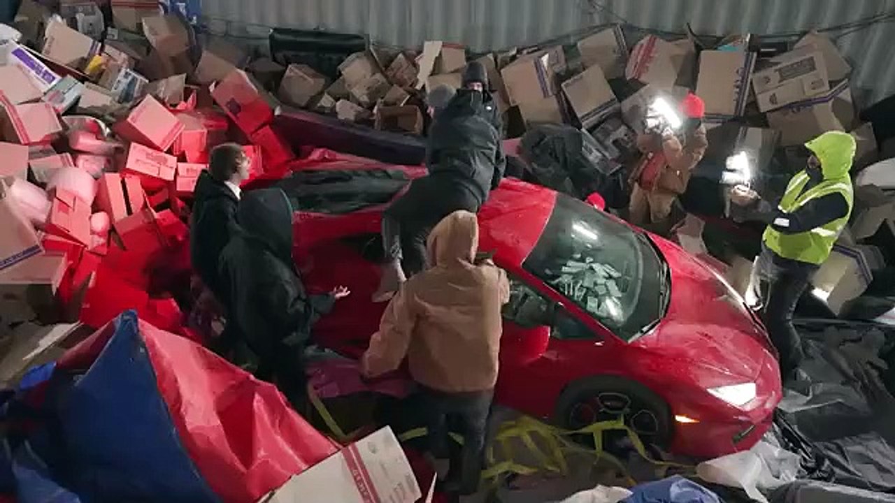 Protect The Lamborghini, Keep It!