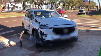 HR-V e caminhão se envolvem em acidente na Avenida Brasil