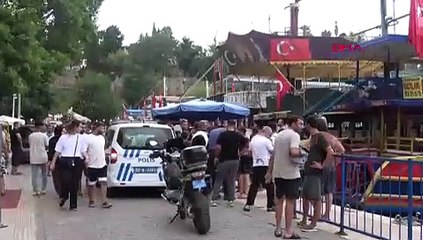 Pala, bıçak ve sopalarla tekneyi bastılar: Yaralılar var