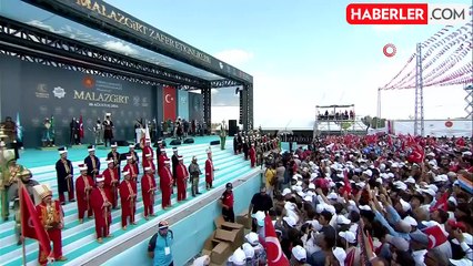Cumhurbaşkanı Erdoğan: Türkiye Yüzyılı'nda Malazgirt Zaferi'nin rehberliğinde ilerleyeceğiz