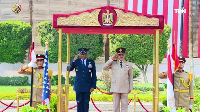 الفريق أحمد خليفة رئيس أركان حرب القوات المسلحة يلتقى رئيس هيئة الأركان المشتركة الأمريكية