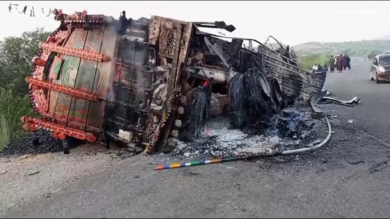 مقتل 31 شخصا على الأقل في هجومين منفصلين جنوب غ...