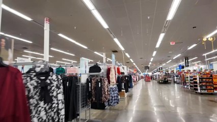 Walking through an empty Walmart with Taylor Swift.  #dji