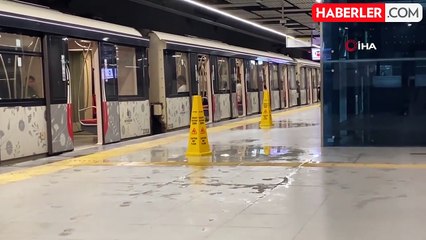 Metronun tavanından sular aktı