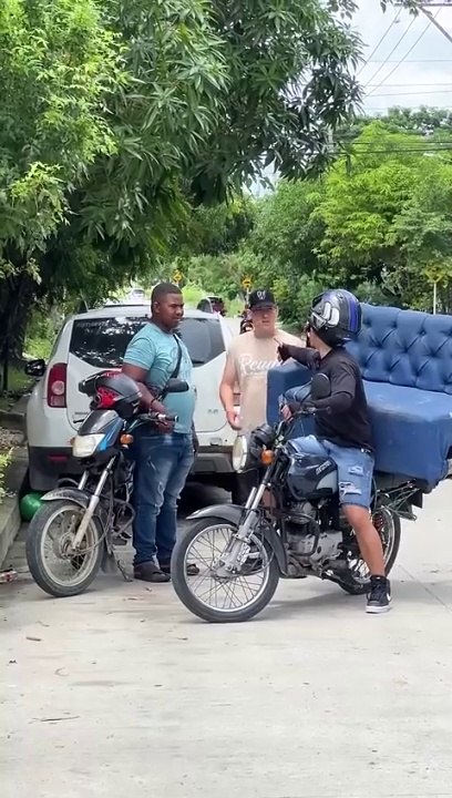 Mototaxi con soga jajaja