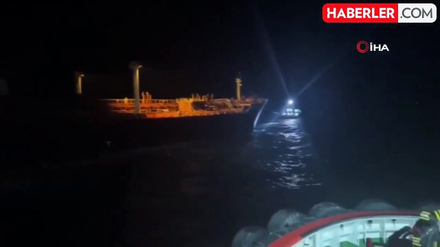 İstanbul Boğazı'nda tanker arızası: Gemi trafiği çift yönlü ve geçici olarak askıya alındı