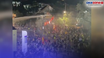 Demonstrasi di Semarang Berakhir Rusuh, Pendemo Berlarian ke Mall Paragon Hindari Gas Air Mata