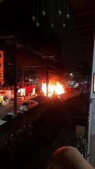 Incêndio atinge trailer no bairro de Colinas de Pituaçu em Salvador