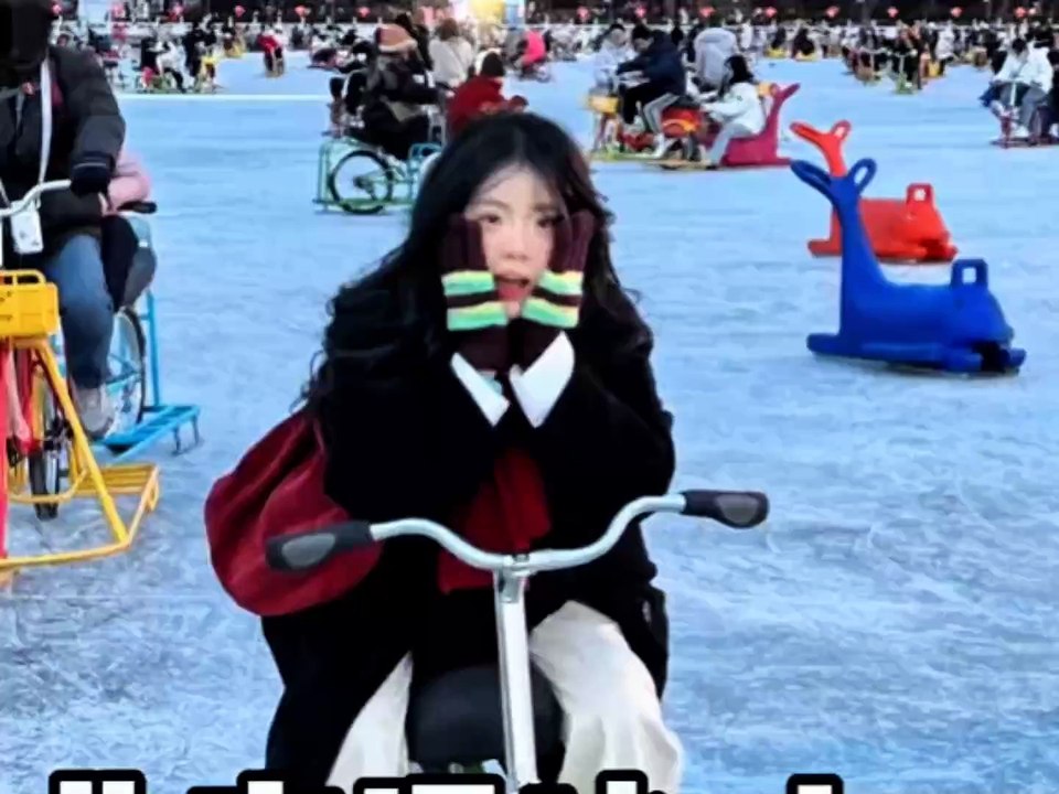 Exploring Beijing: Zoos, Ice Skating, and Local Eats! | Autumn Vlog  Description: Join me as I spend a fun-filled day in Beijing! From visiting the zoo and watching pandas  to trying local delicacies and ice skating at Chicheng Ice 