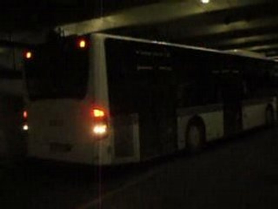 Rückwärtseinparken in Garage