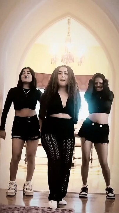 Menu pyar chahi da Neha Kakkar song lyrics #song dance video