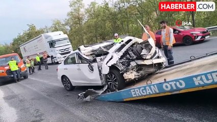 Otomobil kamyona çarptı: 1'i ağır, 2 yaralı