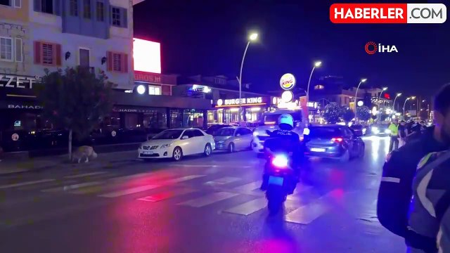 Şehrin en işlek caddesinde yüksek ses ve abart egzozla gezen araç sürücülerine ceza yağdı