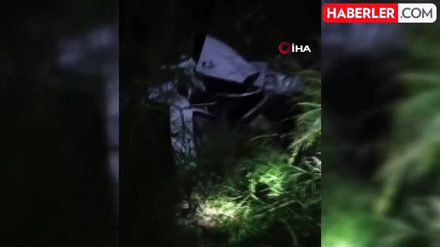 Otomobil köprüden aşağı yuvarlandı: 1 ölü