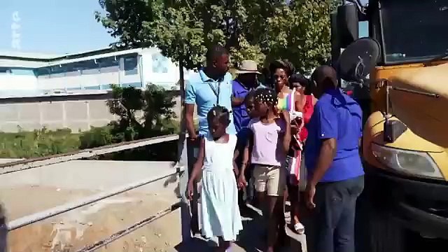 République Dominicaine _ Haïti au pied du mur (2023) _ ARTE Reportage